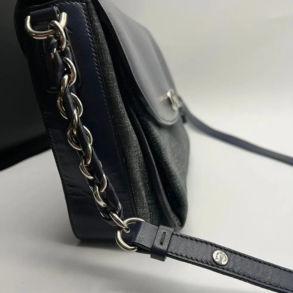 Salvatore ferragamo gancini shoulder